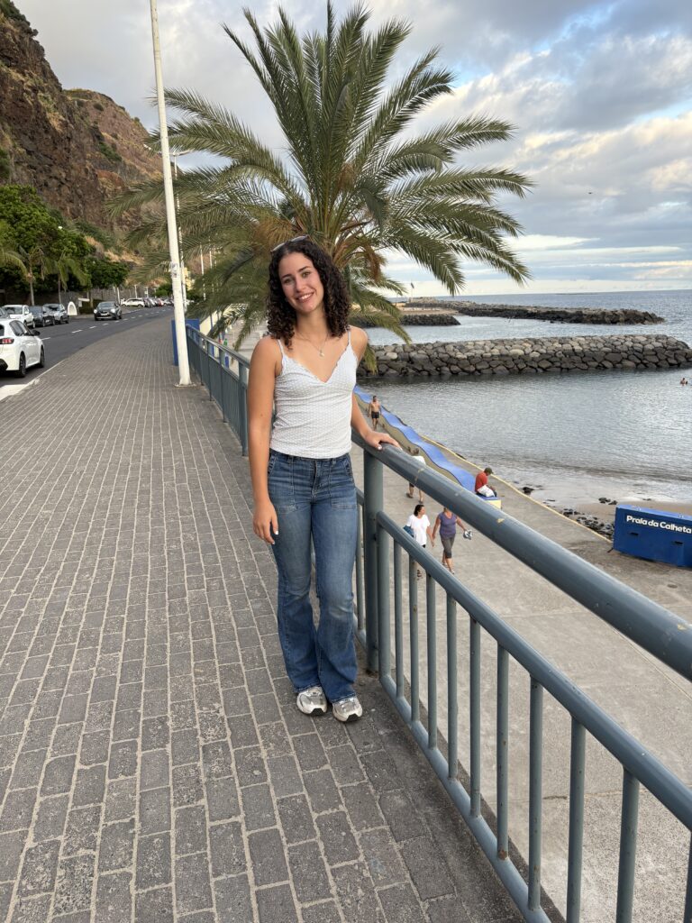 Lara Fox — FCWalk 2026